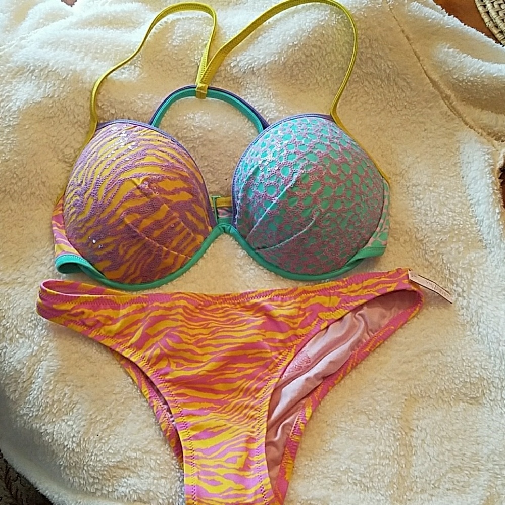 Victoria Secret bikini set